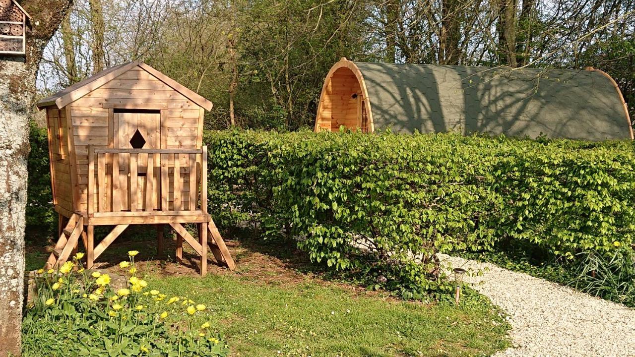 Cabane En Bois Avec Bain Nordique Asnieres-sur-Vegre Exterior photo