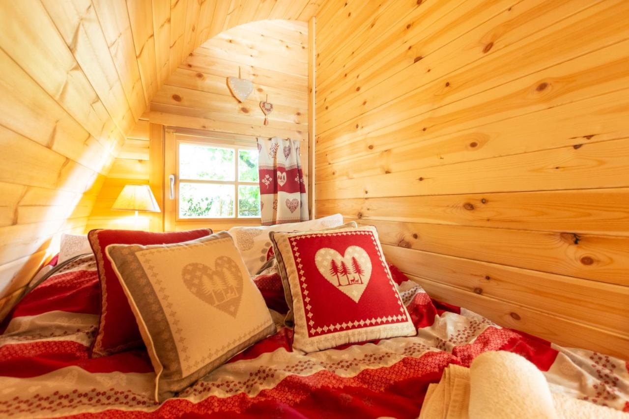 Cabane En Bois Avec Bain Nordique Asnieres-sur-Vegre Exterior photo